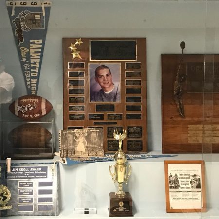 Alans plaque, which could be found in one of Palmettos hallways before the renovation.

Photo courtesy of the Alan Epstein Reach for the Stars Foundation.