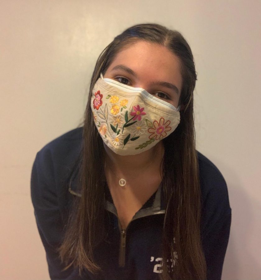 Palmetto junior Catherine Bales, wears a cloth mask over her disposable mask to ensure the safety of herself and others. (Photo courtesy of Catherine Bales)