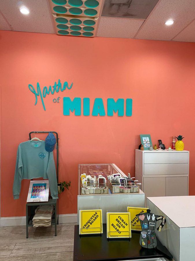 From the 305, La Tiendecita shows off the Miamian colors, creative essentials, and overall welcoming arms from the city.